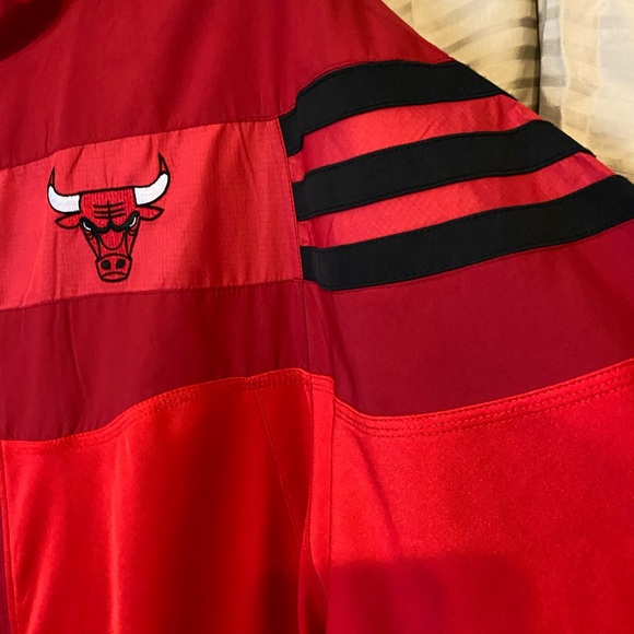 adidas NBA Chicago Bulls Jacket - Picture 5 of 16